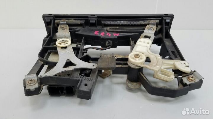 Блок управления климатом печкой отопителем Mazda