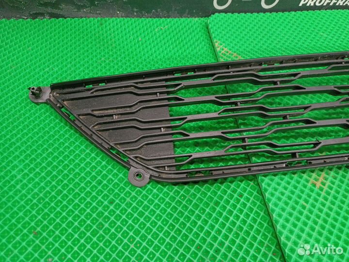 Решетка радиатора (нижняя) Kia Ceed ED 2010 рестай