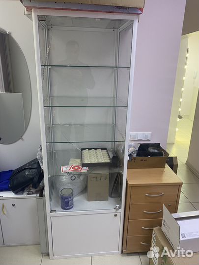 Шкаф витрина