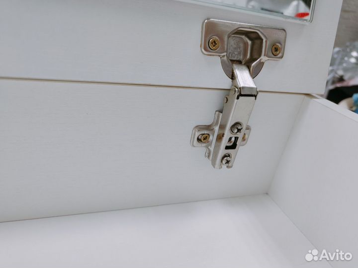 Туалетный столик с зеркалом бу