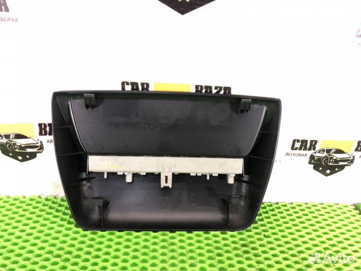 Фонарь задний (стоп-сигнал) Toyota Camry