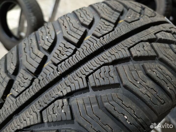 Uniroyal Hideaway 215/55 R16