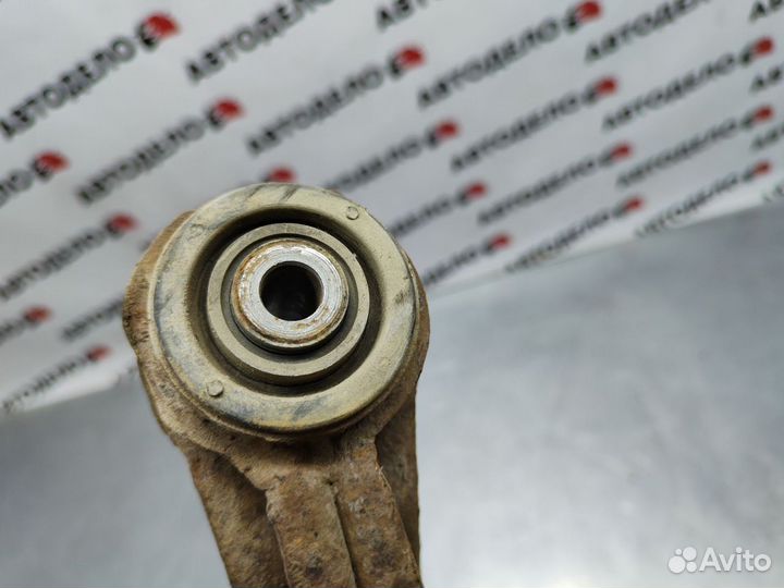 Рычаг передний Audi 80 (B3) 1990 г.в