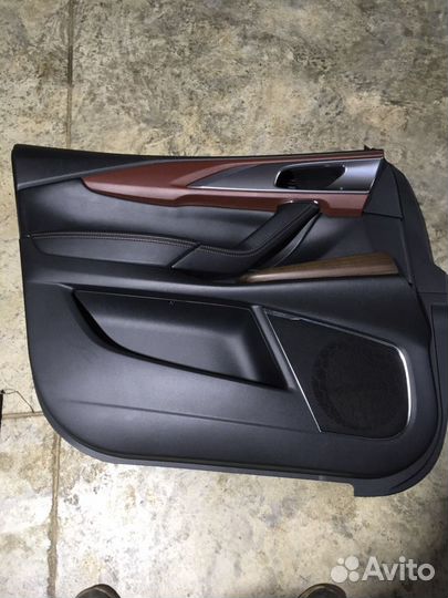 Mazda сх9 2019 г Обшивка передней левой двери