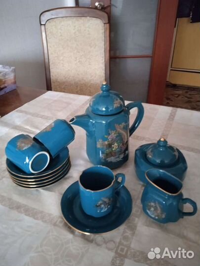 Продаётся сервиз из шести предметов