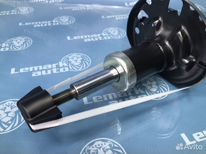 Амортизатор передний Skoda Rapid