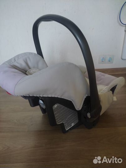 Автокресло (автолюлька) Inglesina