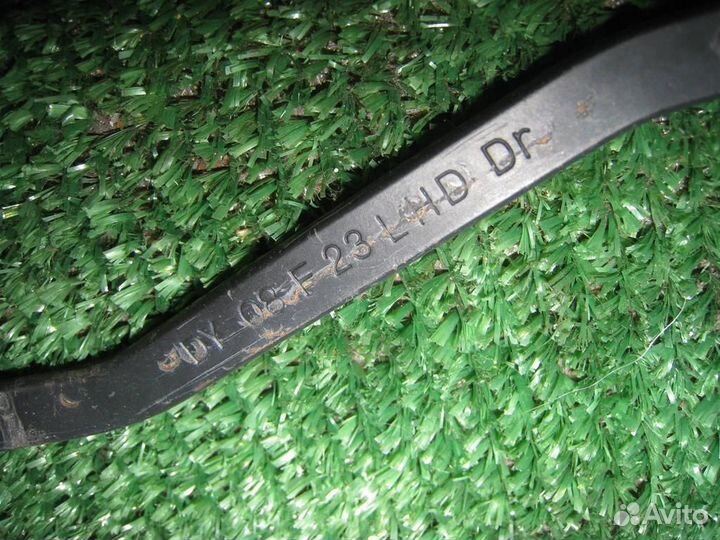 Поводок стеклоочистителя левый Chevrolet aveo T25