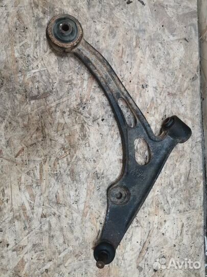 Рычаг передний правый Suzuki Liana 1.6 M16A 2006