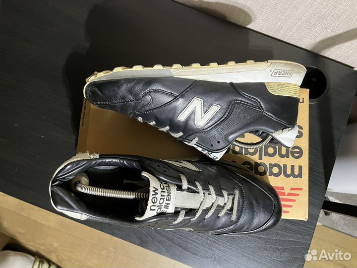New Balance 577