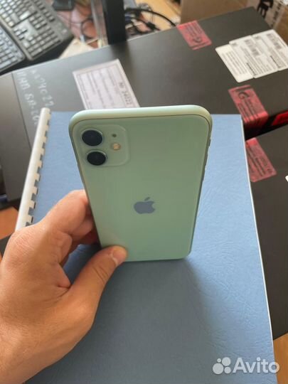 iPhone 11, 64 ГБ