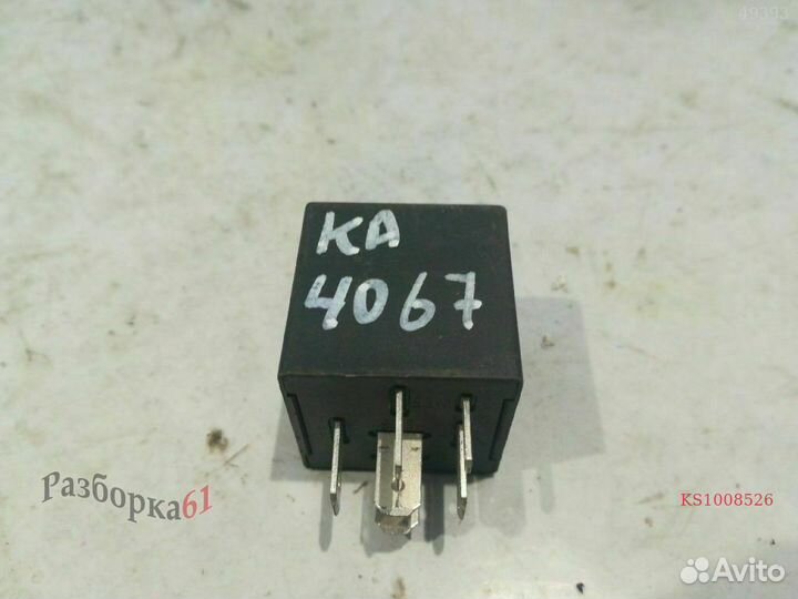 Реле стеклоочистителя volkswagen passat B5. № 197