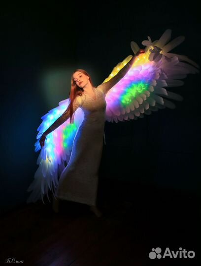 Дизайнер декоратор изготовление крыльев и платьев