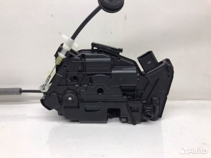 Замок двери задний правый Volkswagen Tiguan 2.0