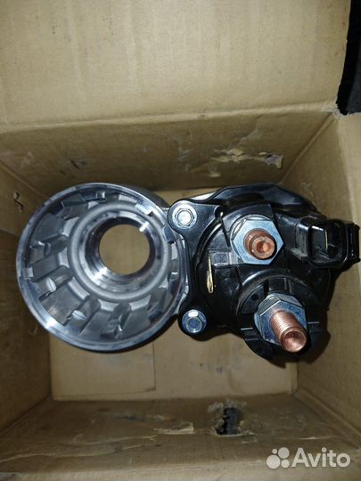 Втягивающее реле стартера Toyota Land Cruiser 200