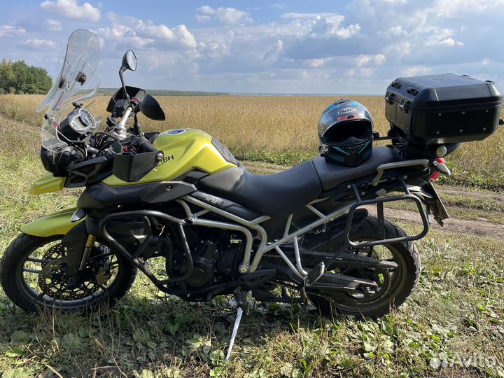 Triumph Tiger 800