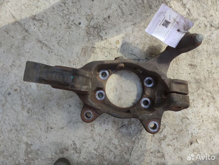 Поворотный кулак (цапфа) Nissan Teana J32 2.5, 3.5