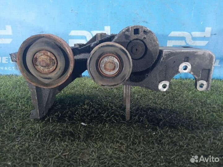 Кронштейн генератора Ford Focus 1998-2005