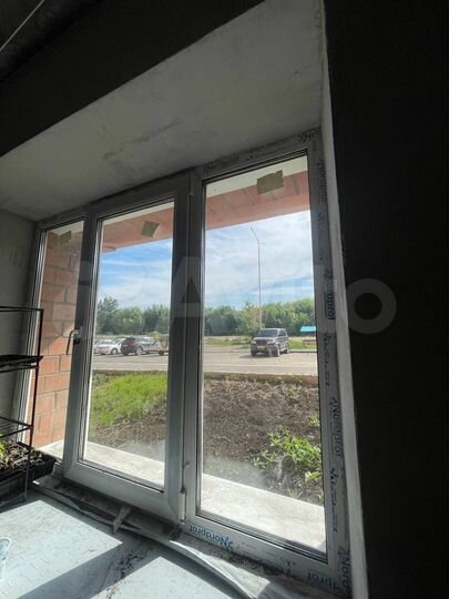 Квартира-студия, 42 м², 1/9 эт.