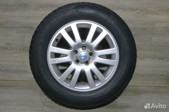 Оригинальные колеса на Volvo XC90 R17