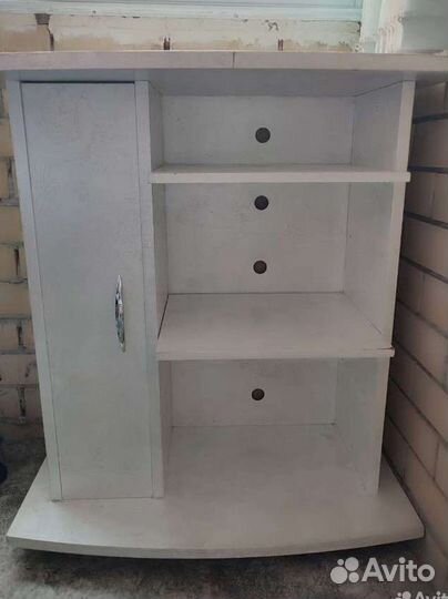 Тумба под телевизор бу белая