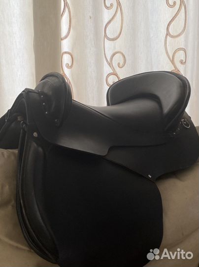 Седло для лошади