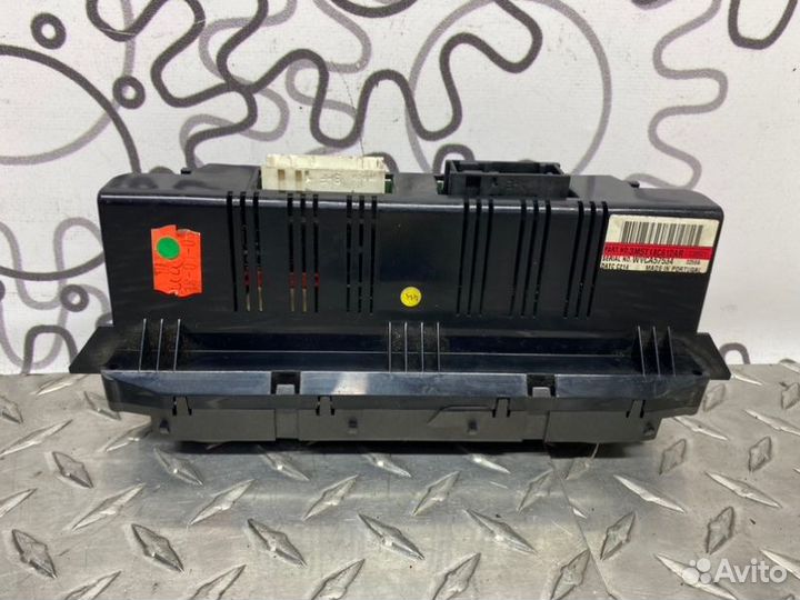 Блок управления климат-контролем Ford Focus 2006