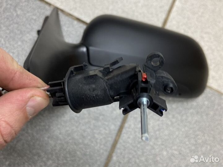 Зеркало левое scoda octavia tour в сборе
