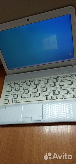 Ноутбук Sony Vaio PCG-61B11V