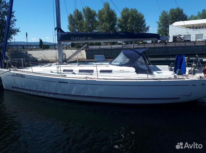 Прогулка на парусной яхте