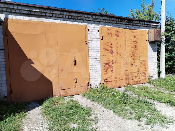 Гараж, > 30 м²