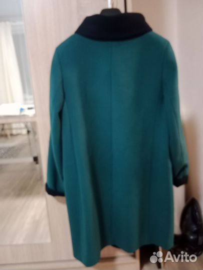 Продам демисезонные пальто