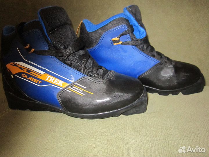 Продам лыжные ботинки