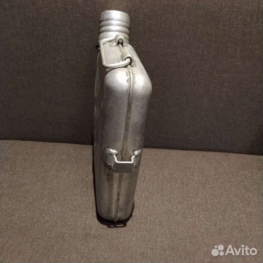 Фляжка для авто