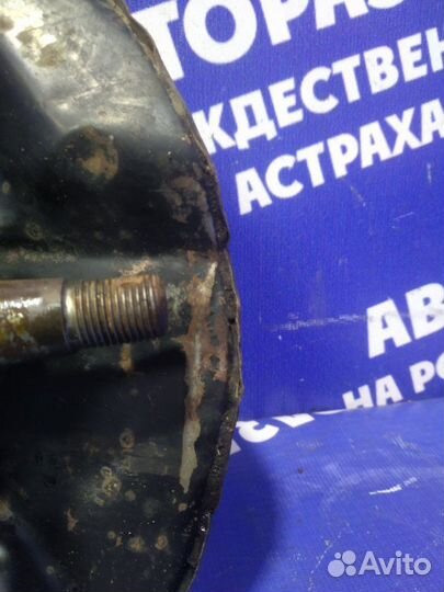 Передний правый поворотный кулак Honda Accord 7