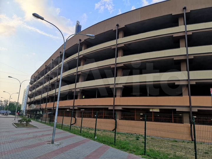 Машиноместо, 14 м²