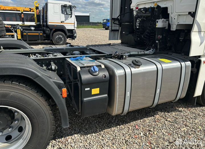 Sitrak ZZ4256V364HE1B, 2023