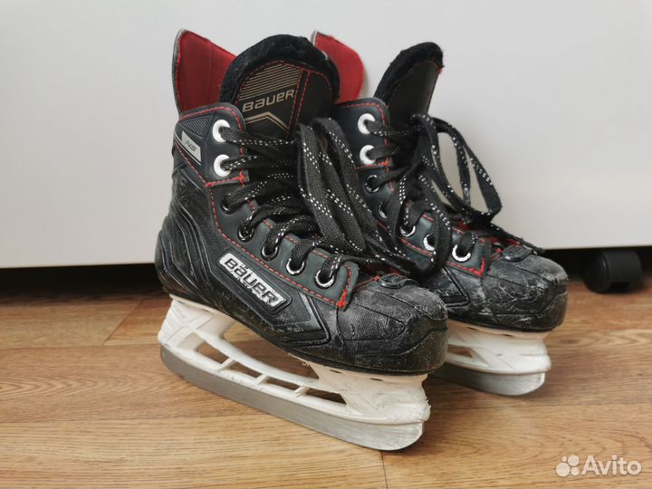 Хоккейные коньки bauer
