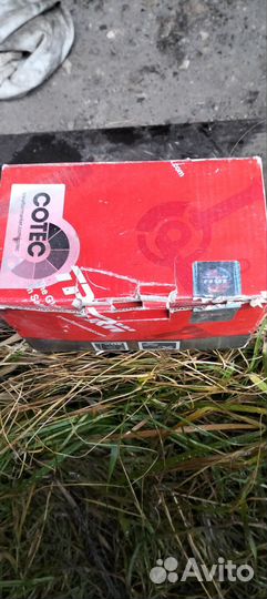 Комплект тормозных колодок на мерседес