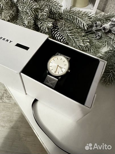 Часы наручные женские dkny