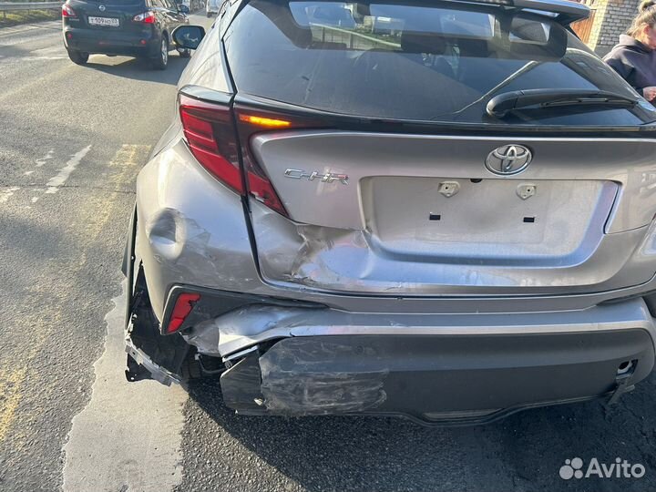 Дверь багажника Тойота CH-R. 2020