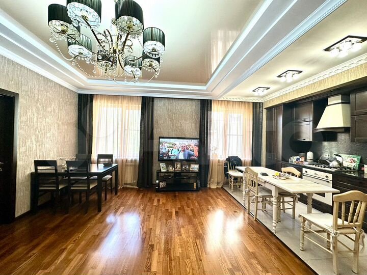 2-к. квартира, 65 м², 3/5 эт.