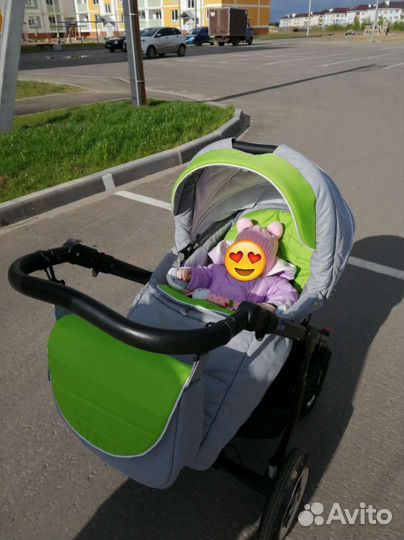 Прогулочная коляска