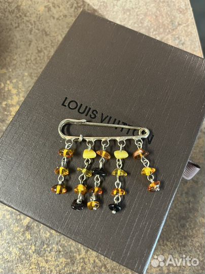 Винтажная брошь Литва