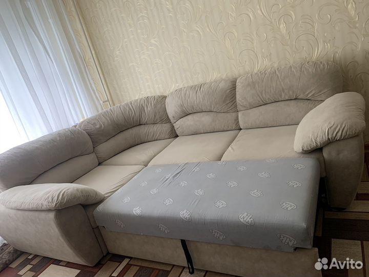 Угловой диван