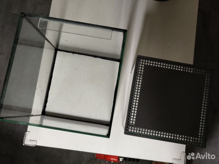 Аквариум с крышкой 5 литров и 10 литров