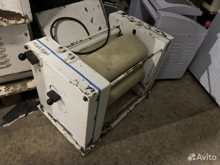 Тестозакаточная машина livnica kikinda MUT-400