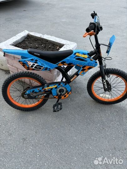 Велосипед в виде мотоцикла