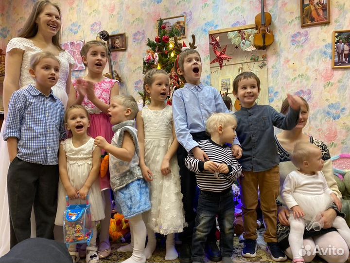 Уроки вокала, фортепиано, английского