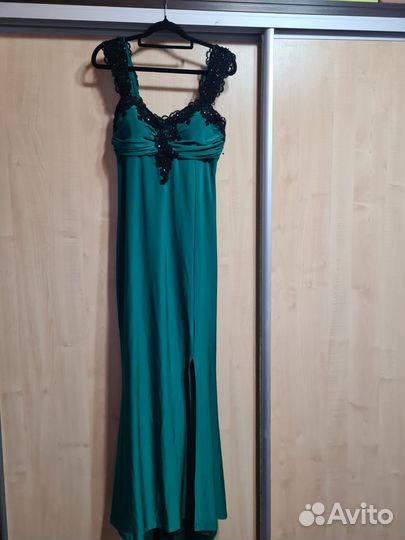 Вечернее платье